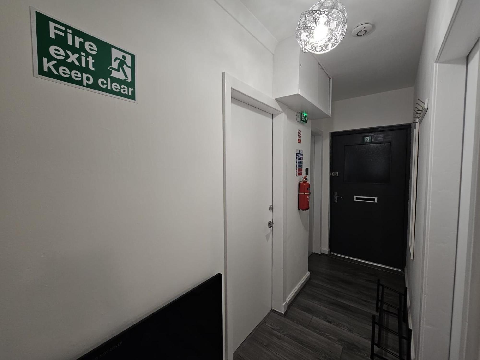 Regina Apartment In Форт-Уильям Экстерьер фото